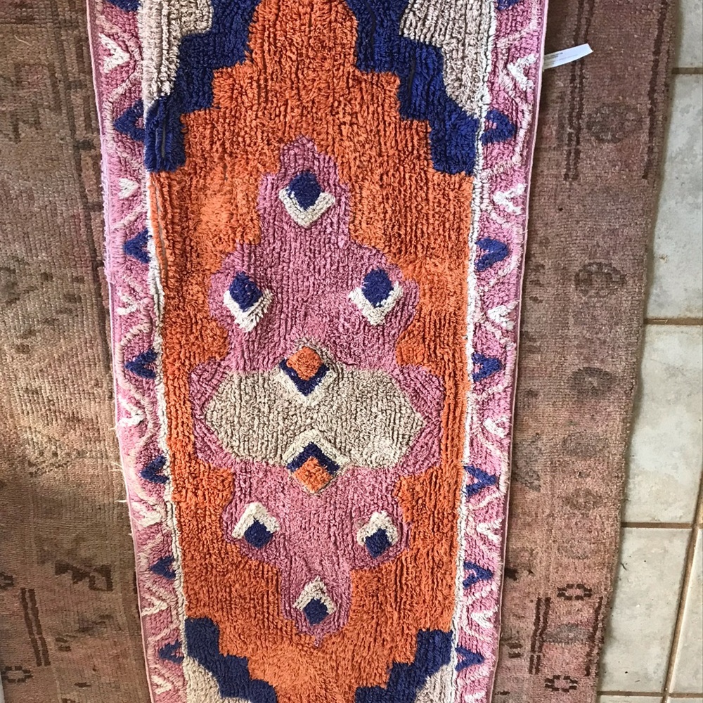 Urban outfitter bathmat